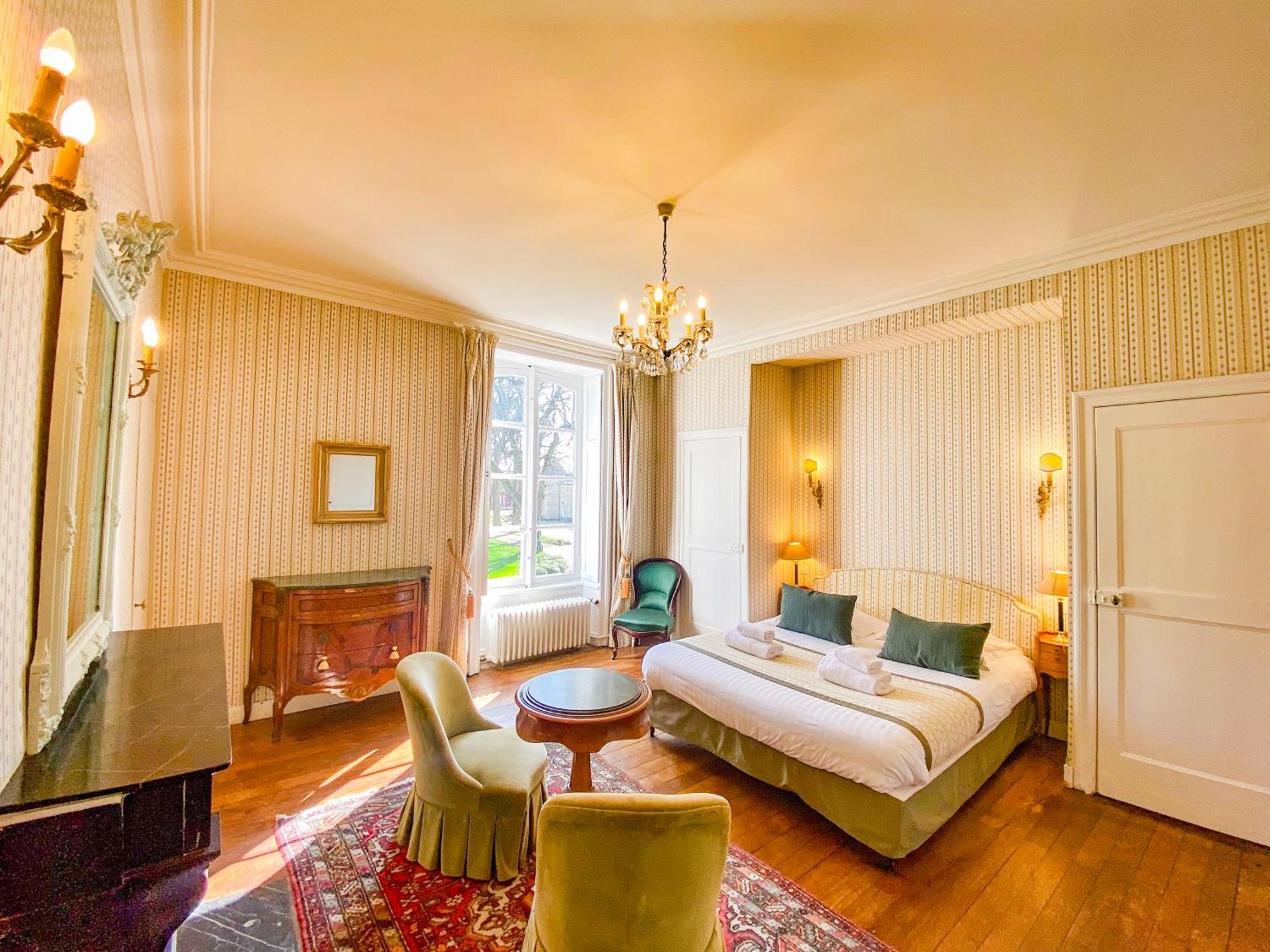 Hotel Haras De La Potardiere Crosmieres Экстерьер фото