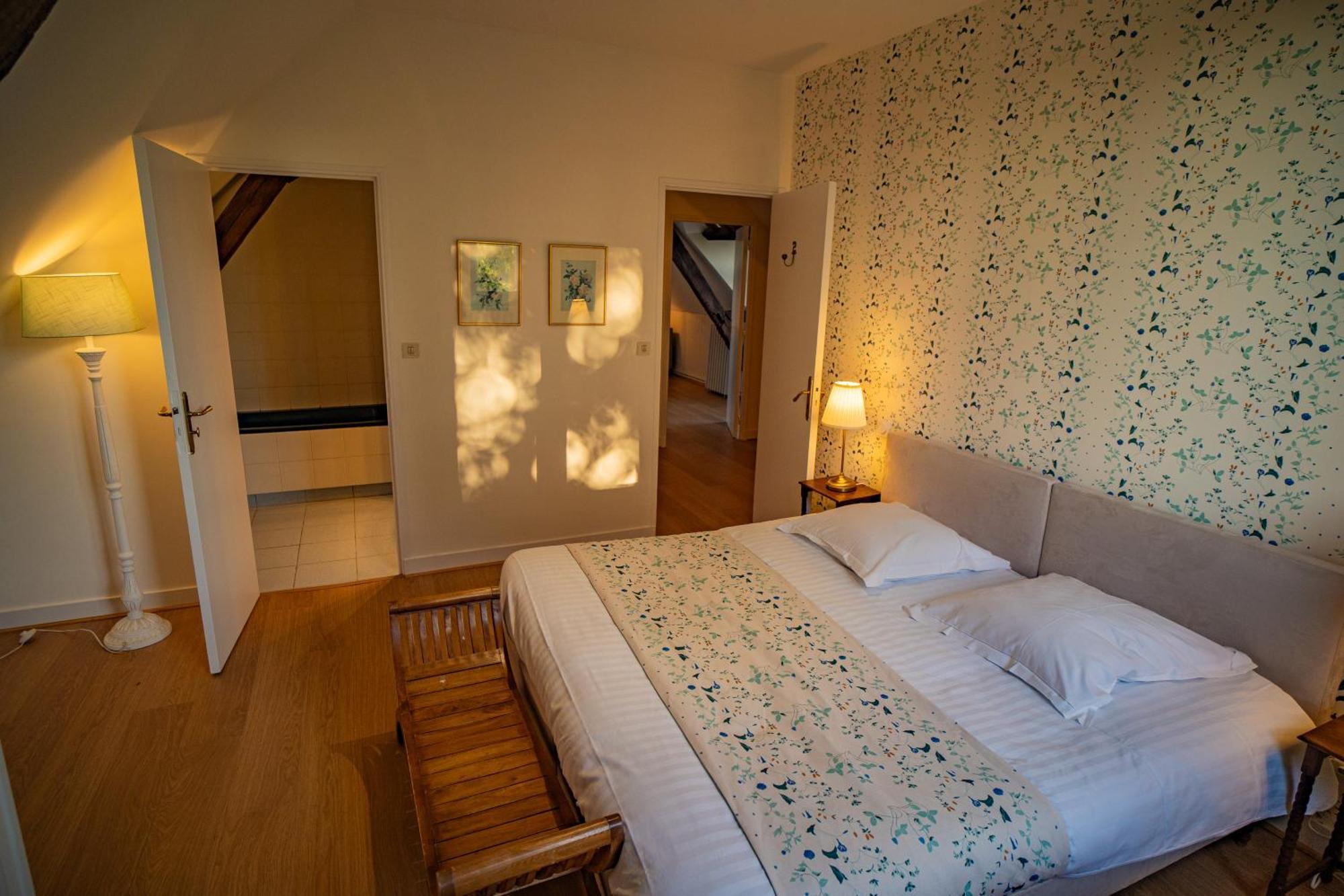 Hotel Haras De La Potardiere Crosmieres Экстерьер фото