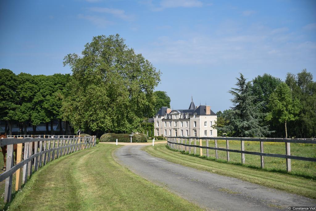 Hotel Haras De La Potardiere Crosmieres Экстерьер фото